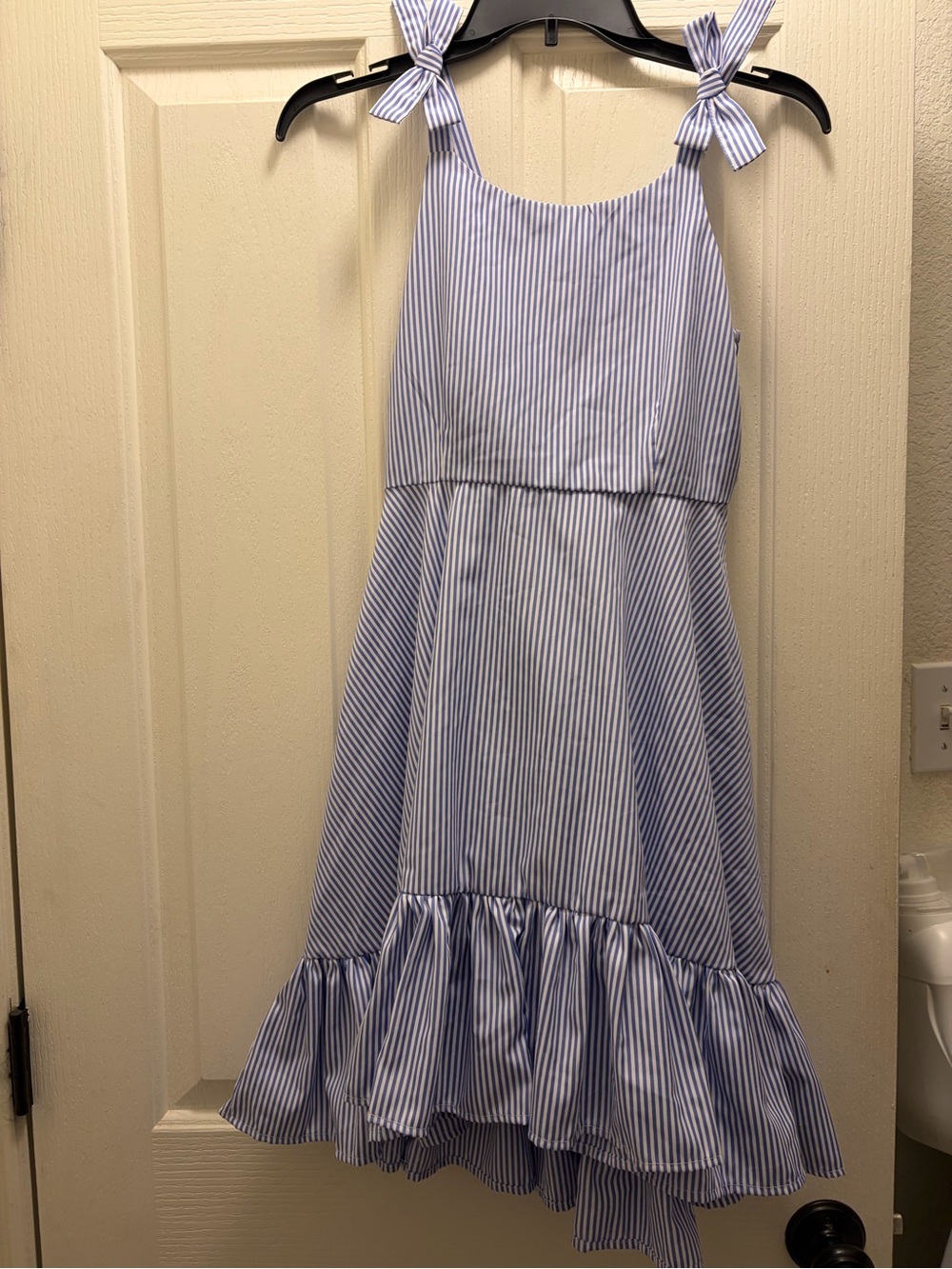 Habitual girl blue and White Striped Tie-Shoulder Sundress